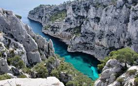 Découvrez l’Incroyable Beauté lors d’une Visite des Calanques