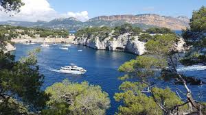 les calanques par bateau