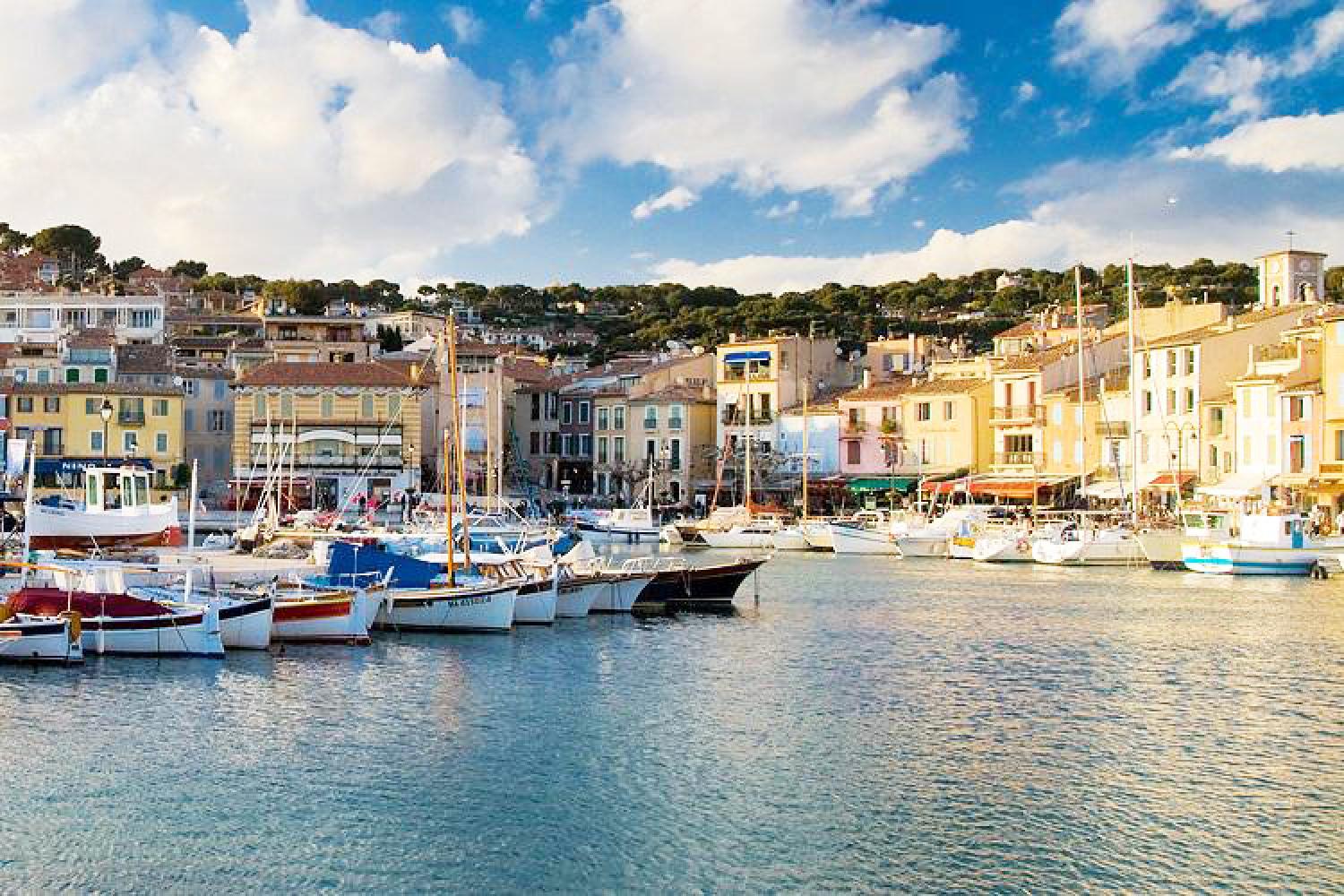 Découvrez les Calanques depuis Cassis : Une Aventure Inoubliable en Méditerranée