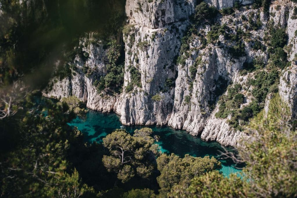 Découvrez le Plan des Calanques de Cassis à Pied : Une Aventure Naturelle Inoubliable