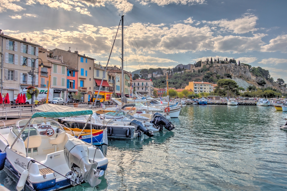 Que Faire à Cassis le Soir: Découvrez les Activités Nocturnes à ne pas Manquer