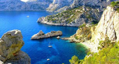 Découvrez la Beauté de la Crique de Cassis sur la Côte d&rsquo;Azur