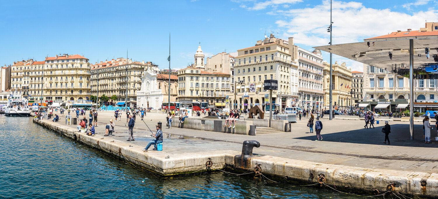 Découvrir Cassis : Entre Criques Turquoises et Charme Méditerranéen
