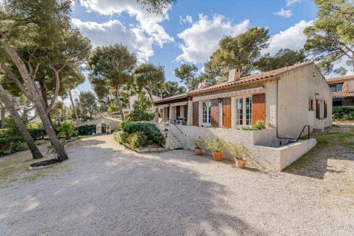 Découvrez les Charmants Gîtes à Cassis, en France