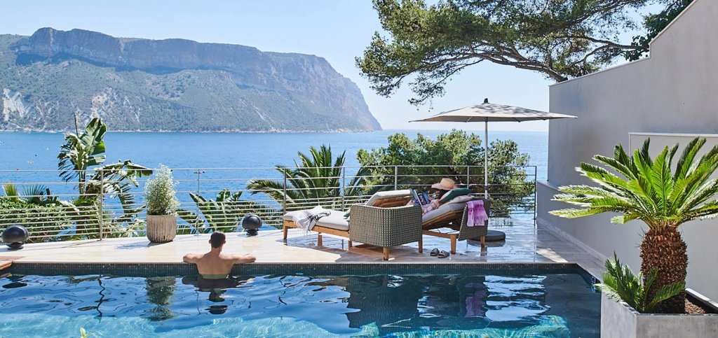 cassis hotel piscine