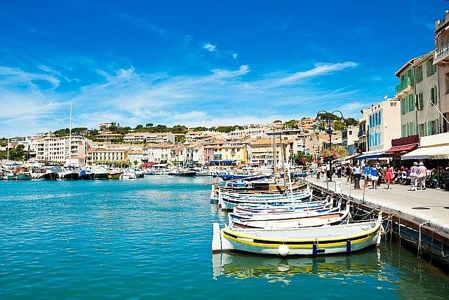 Hotel bord de mer Cassis 13 : votre séjour face à la Méditerranée